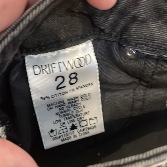 Driftwood Royce floral embroidered straight leg loose fit bohemian Jeans - Picture 5 of 9